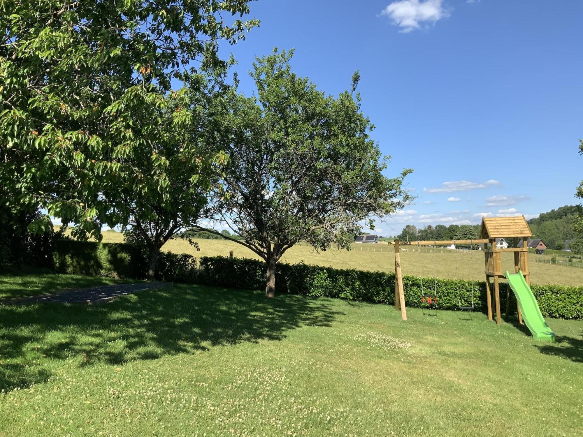 Contemporary Holiday Home In Houffalize With Private Garden Eksteriør billede